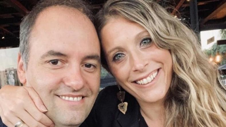 Manuel Adorni y su esposa Bettina Angeletti se presumen fiscalmente inocentes.