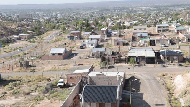 la oposicion neuquina quiere saber la situacion de tierras fiscales