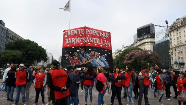 Con nuevas protestas, los movimientos sociales calientan la calle