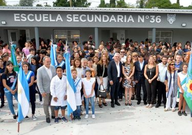 Zamora y Vila inauguraron una escuela secundaria en Tigre