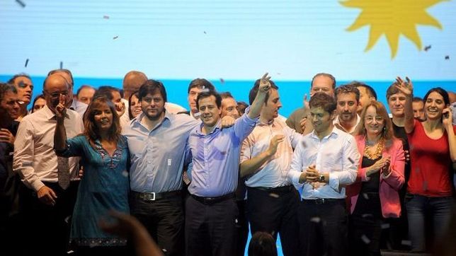 en su relanzamiento, recalde respaldo a su vice y repartio criticas para toda la oposicion