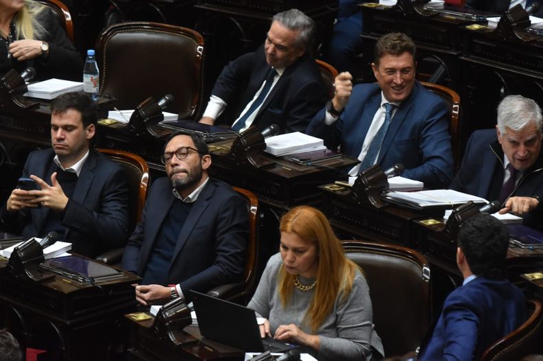 Juan López y Maximiliano Ferraro, del bloque Coalición Cívica, de Elisa Carrió. Ignacio García Aresca, del sector de Martín Llaryora.&nbsp;
