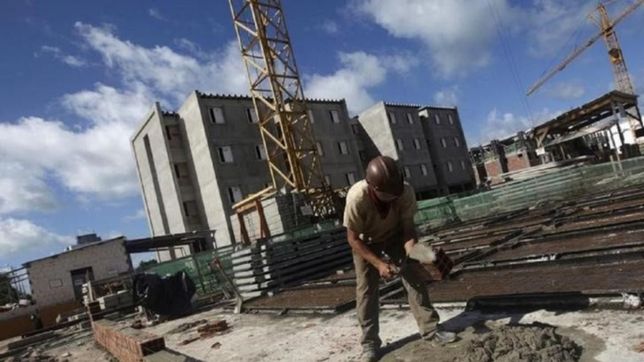 en febrero la venta de insumos para la construccion cayo 13,2%