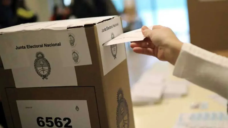 Argentina vota con la mirada puesta en octubre