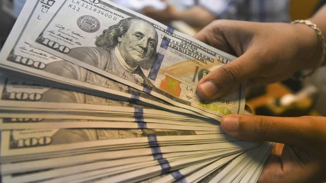 Por qué subió el dólar blue