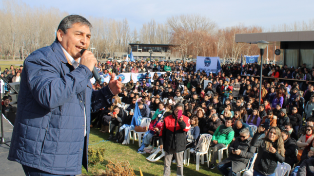 Carlos Quintriqueo oficializó su salto a la arena electoral y peleará por una banca en el Senado.&nbsp;