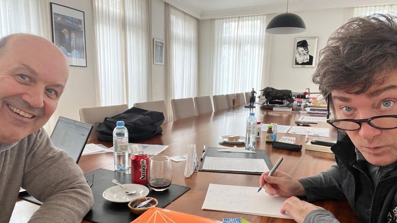 Javier Milei y Federico Sturzenegger buscan profundizar la apertur comercial con la reforma de la Aduana