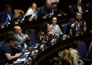 El kicillofismo se fue dando un portazo de la comisión que debe evaluar la suspensión de las PASO