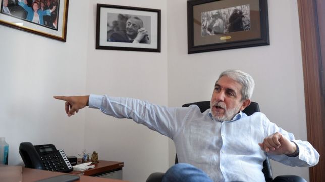 anibal fernandez, a la campora: si no te gusta la camiseta, sacatela