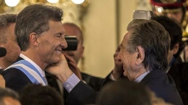 las patas cortas de la nueva ofensiva del gobierno contra gils carbo por el correo