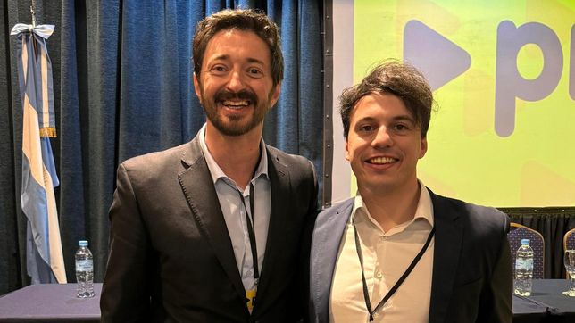 Martín Yeza y Gabriel Vega luego de la asamblea del PRO.