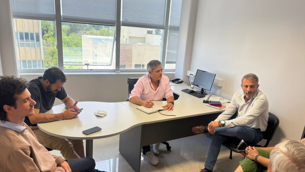 La UCR Río Negro busca su destino y mira a Alberto Weretilneck.