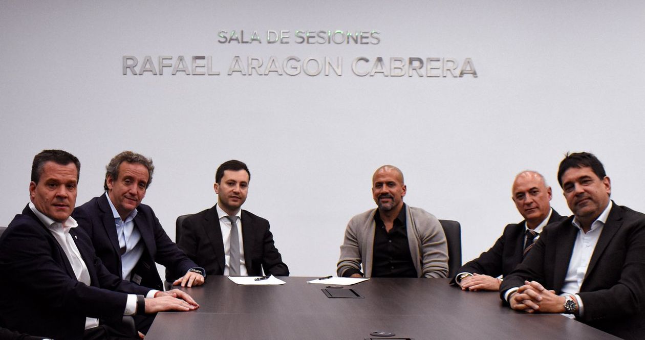 Stéfano Di Carlo y Juan Sebastián Verón, la oposición a Chiqui Tapia en la AFA.