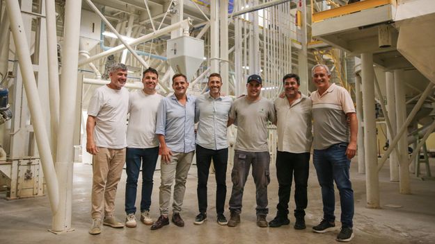 Pablo Corsalini, Gonzalo Goyechea y otros intendentes de Vamos Santa Fe.