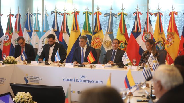 Jorge Macri recibió a alcaldes iberoamericanos para debatir desafíos urbanos en la Asamblea de la UCCI