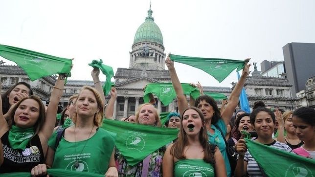 comienzan las exposiciones sobre el aborto en el senado