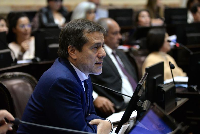 Mariano Recalde, senador de Unión por la Patria, promotor de la sanción de la movilidad en las jubilaciones.&nbsp;