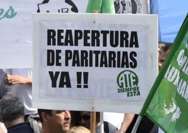 Tras rechazar el bono de Vidal, los estatales bonaerenses adhieren al paro