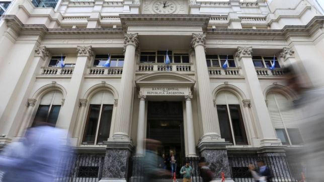 el cepo de hoy: no mas cuotas para compras puerta a puerta en el exterior