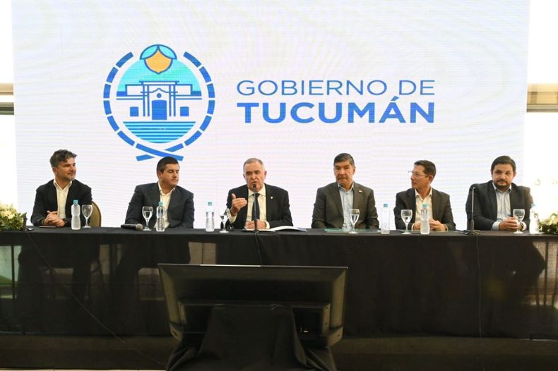 Osvaldo Jaldo anunció acuerdo con Nación para remodelar el Aeropuerto Internacional Benjamín Matienzo.