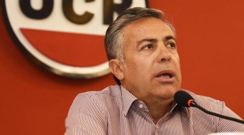 Alfredo Cornejo se suma formalmente a la mesa de conducción del Comité Nacional de la UCR.