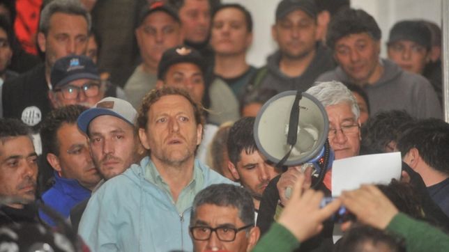 astillero: segun ate, vidal no deposito sueldos y crece la tension