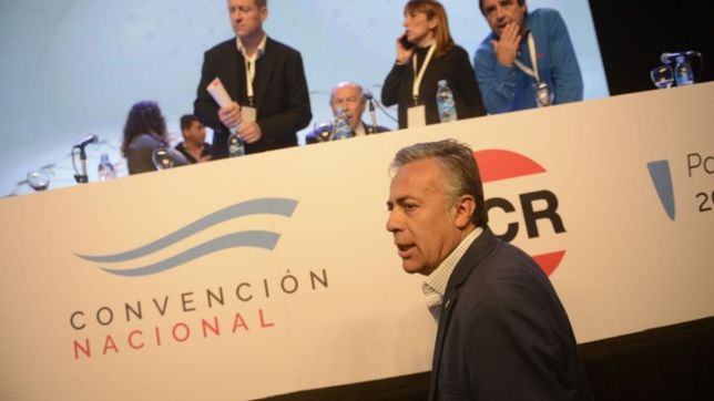 ya hay 2023: con tono opositor recargado, cornejo trabaja de presidenciable