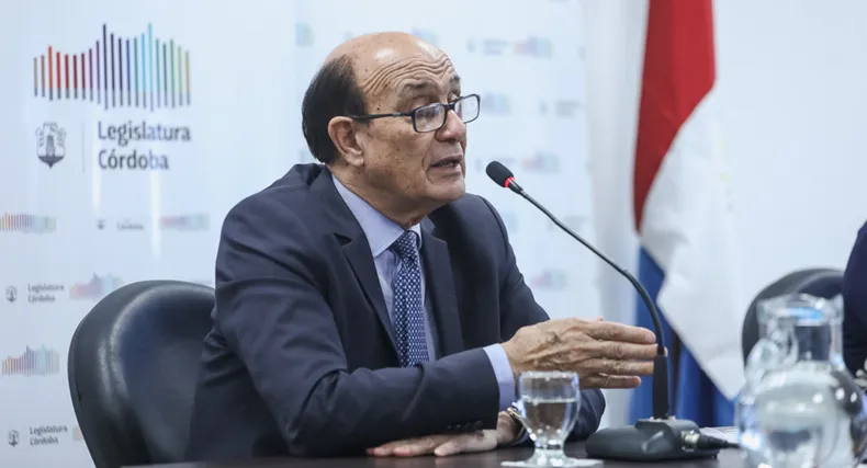 Oscar González durante su último período como legislador en Córdoba