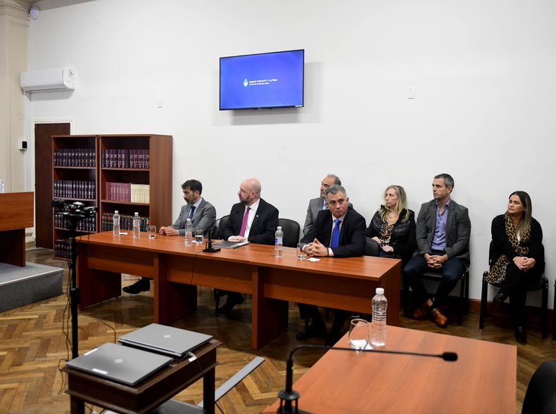 Karina Milei, Lule Menem, Martín Menem y Sebastián Pareja, en la audiencia por el nombre La Libertad Avanza en Buenos Aires.