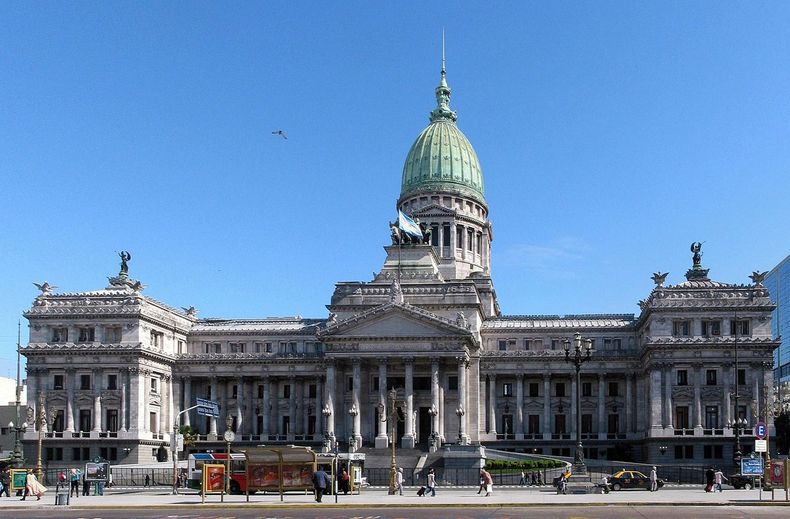 El Congreso Nacional tiene la última palabra sobre cualquier intervención federal que decida realizar Javier Milei.