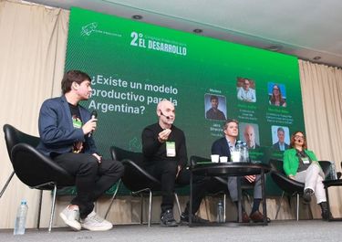 Matías Kulfas, Horacio Rodríguez Larreta, un ex bullrichista y una kicillofista pidieron política industrial