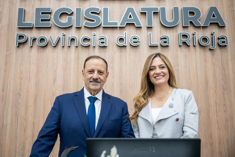 Ricardo Quintela con su vicegobernadora, Teresita Madera.
