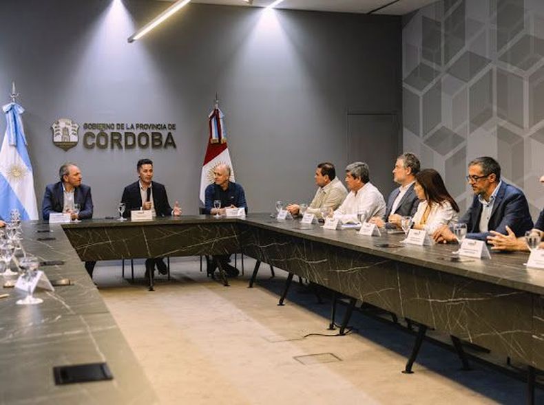 Manuel Calvo, el delegado de Martín Llaryora en la mesa Provincia Municipios.