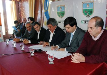 Provincia presentó Programas de Empleo en Mercedes y Suipacha