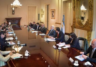 Hombres gobernando: los números de la disparidad y las batallas en el gabinete