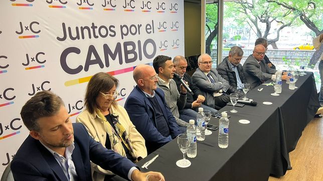 jxc firma la alianza en cordoba con una clausula contra el factor schiaretti