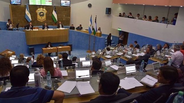 rio negro: ingreso a la legislatura el presupuesto 2018