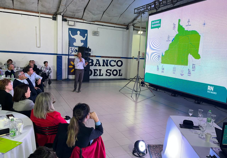 Los funcionarios de Alberto Weretilneck deben afinar el contacto en el territorio profundo.