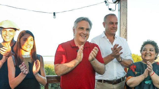 Martín Llaryora en un acto del fin de semana junto a Victoria Flores