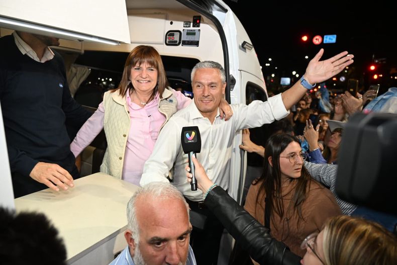 Patricia Bullrich con José Núñez, uno de los cabecillas del PRO libertario.