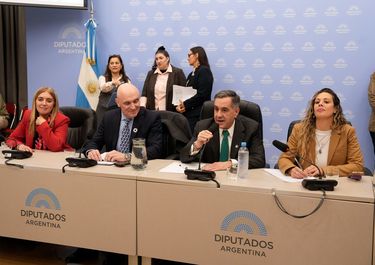 Universidades: la oposición se unió para imponer un aumento salarial y Milei tendrá que negociar