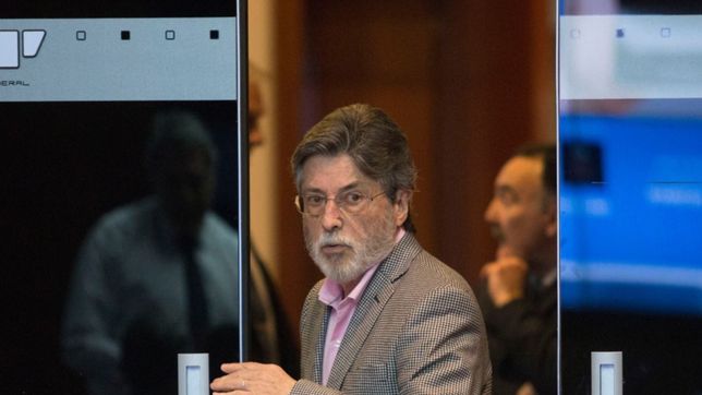 en plena guerra con cristobal, macri despide a abad en la casa rosada en plena guerra con cristobal, macri despide a abad en la casa rosada