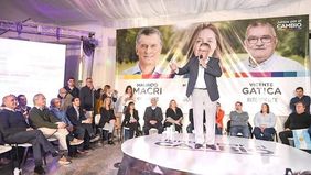 Intendente radical pidió convencer a los vecinos de votar de abajo hacia arriba