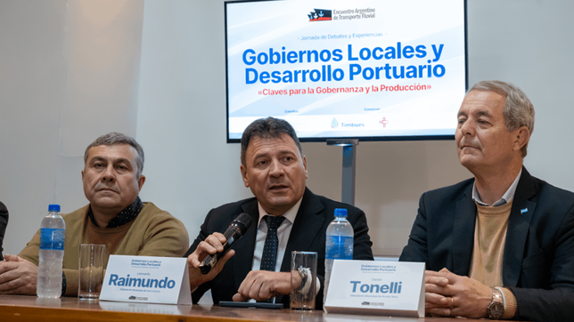 Santa Fe: Leonardo Raimundo defendió su modelo de desarrollo y reclamó obras para el nodo portuario