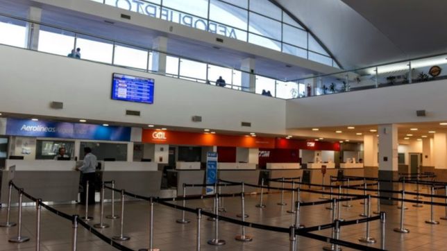 perotti confiaria el aeropuerto de rosario a grupo turistico de peso