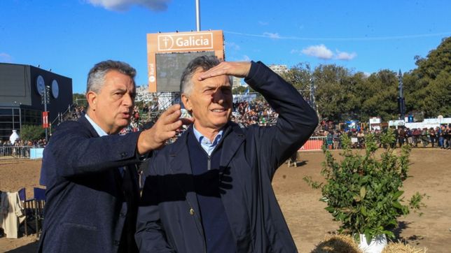 la paradoja del no anotado: macri pasa a nafta una poderosa maquinaria proselitista