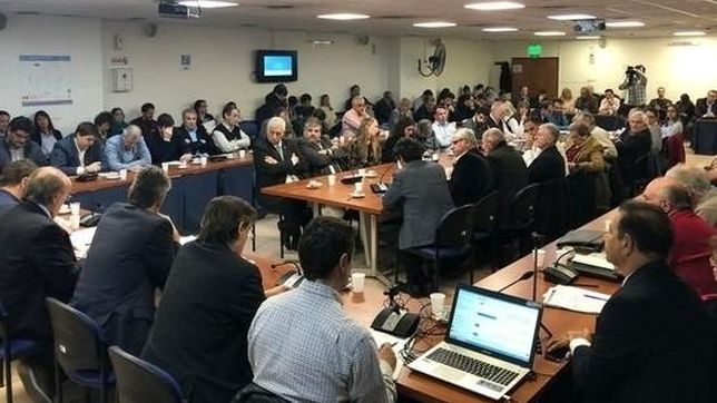 pymes exponen su crisis ante diputados de todas las fuerzas