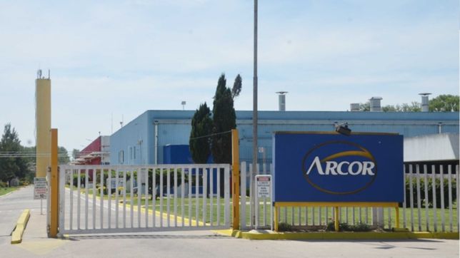 arcor adelanta vacaciones por caida en las ventas