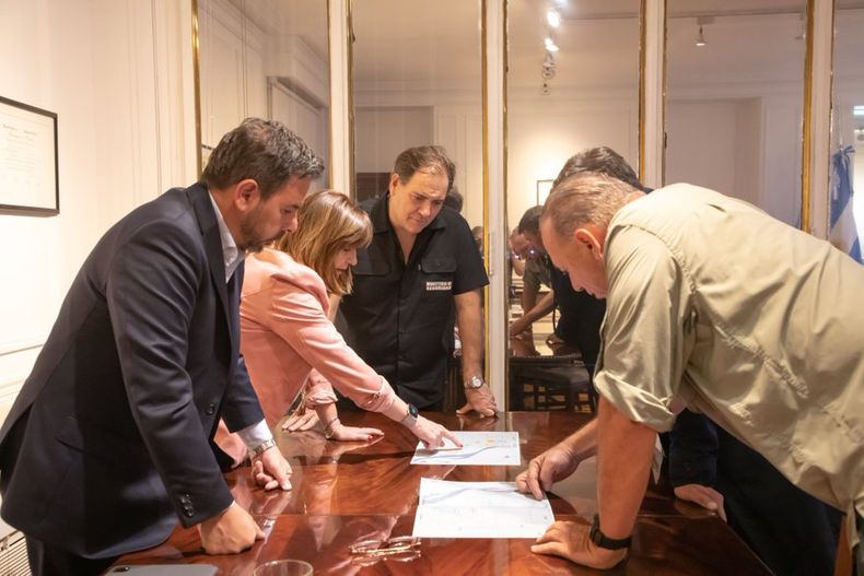 Sergio Berni, en representación del gobierno de Axel Kicillof, junto a la ministra de Seguridad, Patricia Bullrich. Sergio Berni, en representación del gobierno de Axel Kicillof, junto a la ministra de Seguridad, Patricia Bullrich.