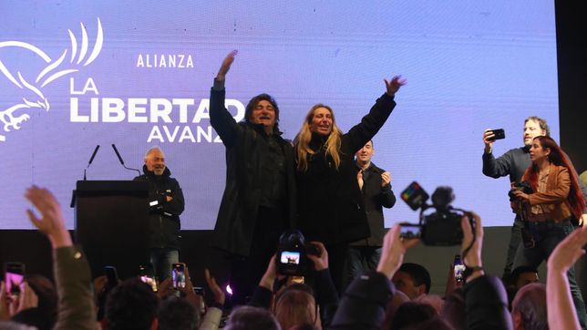 Javier Milei respaldó a Karina Milei en Moreno.